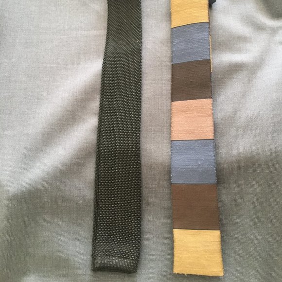 Stylish pair of Men's Ties - Picture 1 of 4